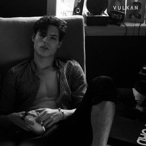 Meet your Posher, Evan